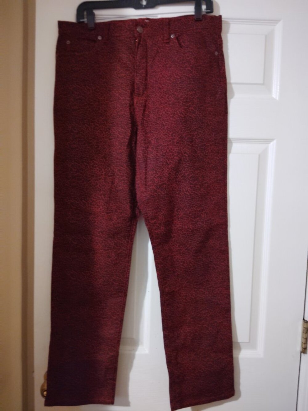Focus Lifestyle  Women's Trendy Pants Size 12 wine/red Leopard Print  97% Cotton - Picture 2 of 5